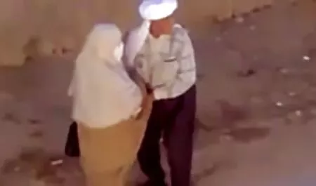 Szexi ázsiai szar egy hatalmas kakas öreg picsák szex