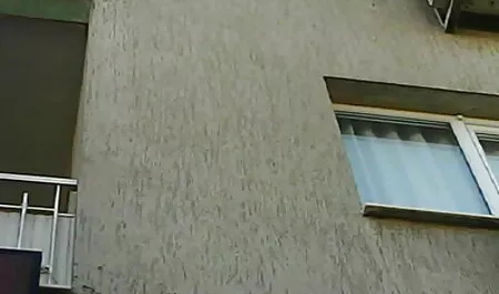 A lány minden pénzt a mellekre költött. szex pornó videó