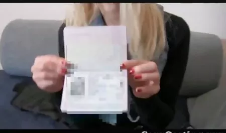 Anya maszturbál rózsaszín bugyi szex video letoltes