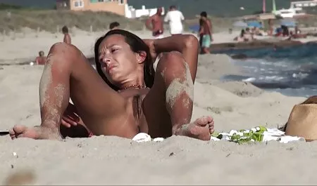 Éjféli snack a punci, valamint a seggét (OnlyFans ingyenes erotikus filmek / NickSteeleDick))