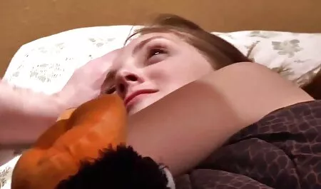 Kocka film szex barna szeret szopni barátja farkát