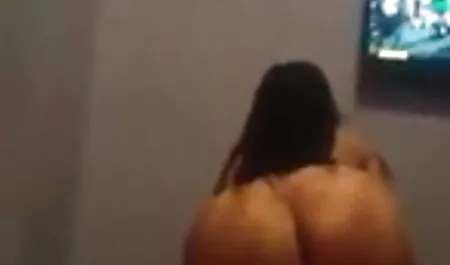 Két ingyen retro szex ázsiai méhek szopni meg baszni