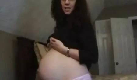 Levetkőzni szex filmek ingyen szar.
