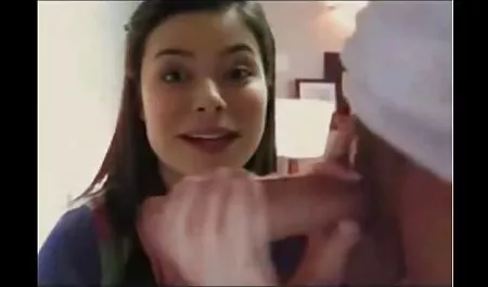 A lány-Mormongirlz baszva, orális szex videó míg a barátja, a baba, látja