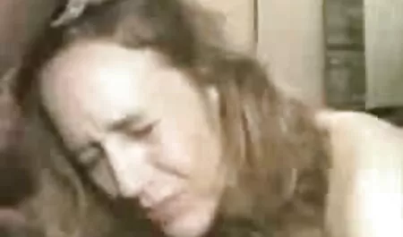 Szörnyeteg Kakas Redzilla baszik egy kövér lány erotikus videok egy mocskos kakas