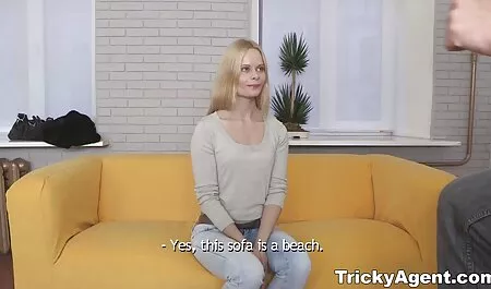 Latinchili Érett online erotikus film Pufók Lucia maszturbál egyedül