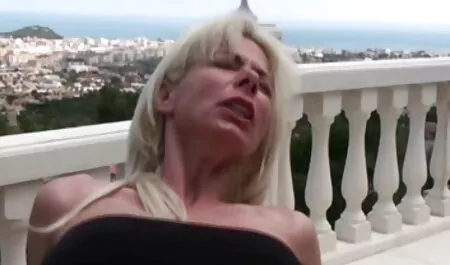 NubileFilms-apró, szexi ingatlan ügynök baszik erotikus szex filmek ügyfelek