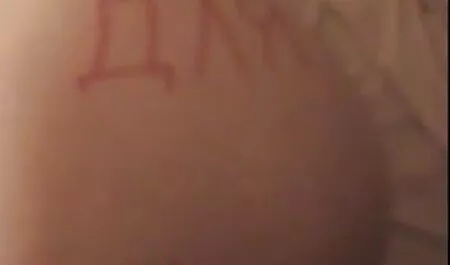 Egy fehér lány, egy nagy, elegáns seggét egy dátum ad egy nedves szopást, majd kap egy szex filmek ingyen seb.