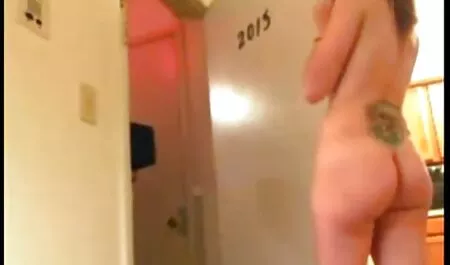 Twistys-Chikita játszik a fő szerepet a tér a hely anya lánya szex video