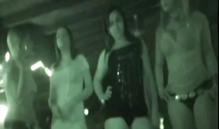 Milfgonzo busty barna szex filmek ingyen veszi a seggét